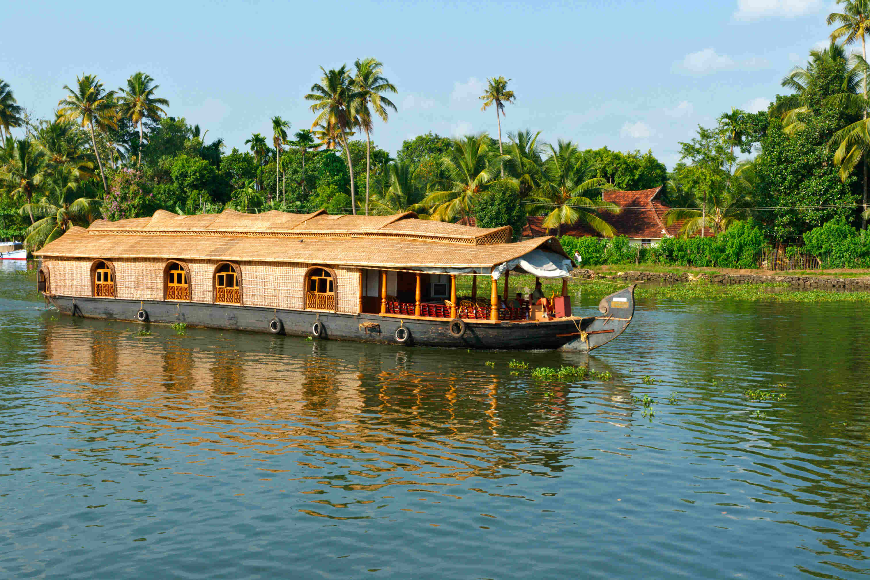 Luxury houseboat Alleppey